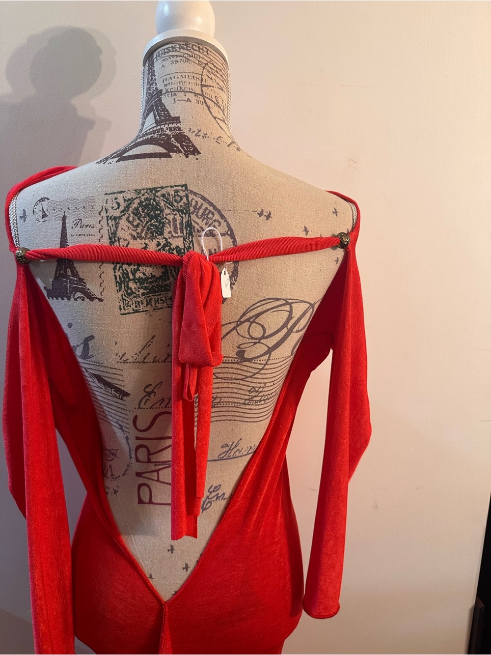 Red Backless Long-Sleeved Custom Made Dress/Gown - Picture 4 of 7